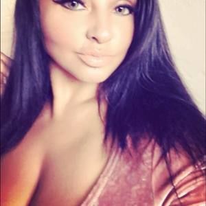 Meet your Posher, Carla